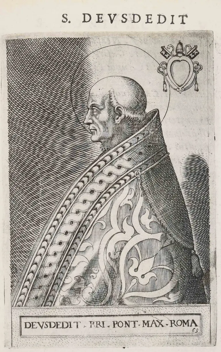 Sixteenth-century engraving of a bald, tonsured pope with a halo, shown half-length in profile facing left and bareheaded, wearing a high-collared cope with broad bands of interlace and a brocade of large leaf scrolls, with a blank heart-shaped papal coat of arms with crossed keys and a tiara in the upper corner, under the heading S. Deusdedit and above the caption Deusdedit Pri. Pont. Max. Roma